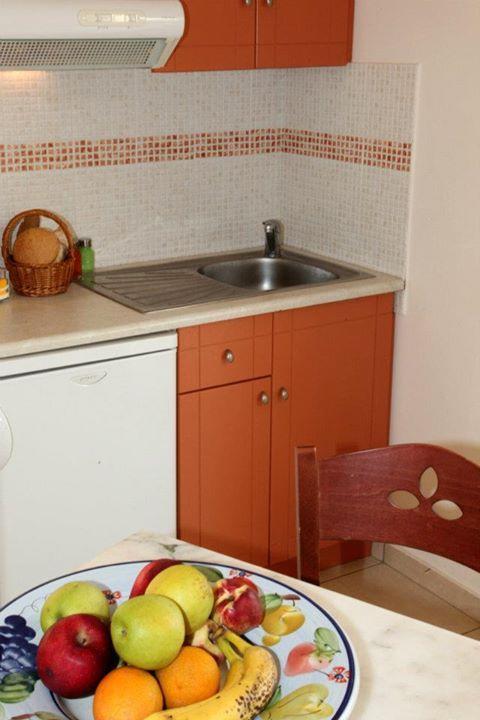 Alfa Hotel Apartments Йеранион Номер фото
